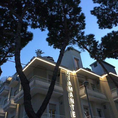 Hotel Diamante Cattolica Esterno foto