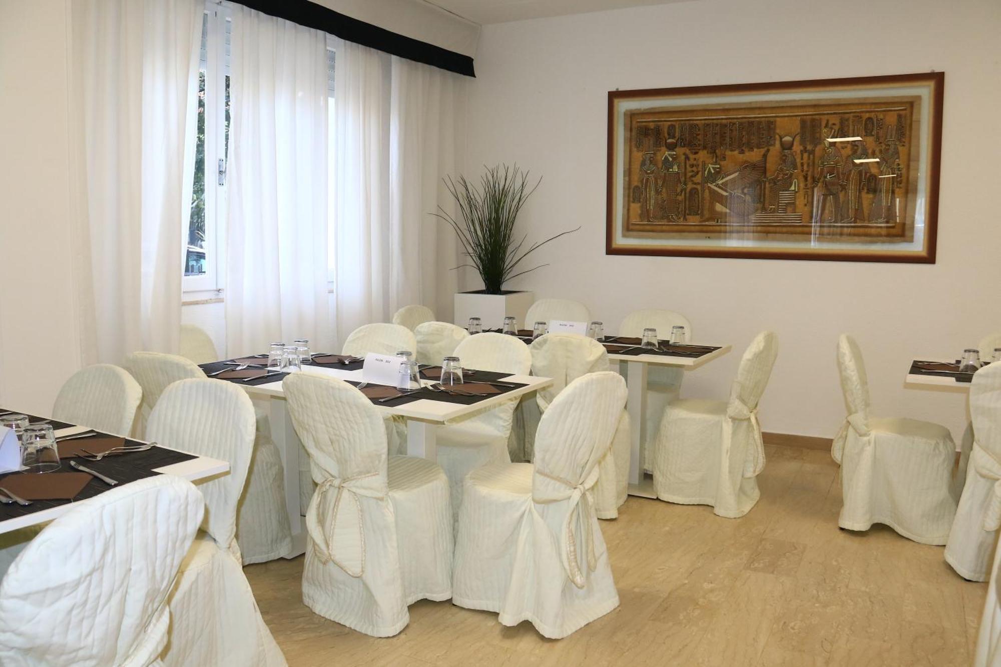Hotel Diamante Cattolica Esterno foto