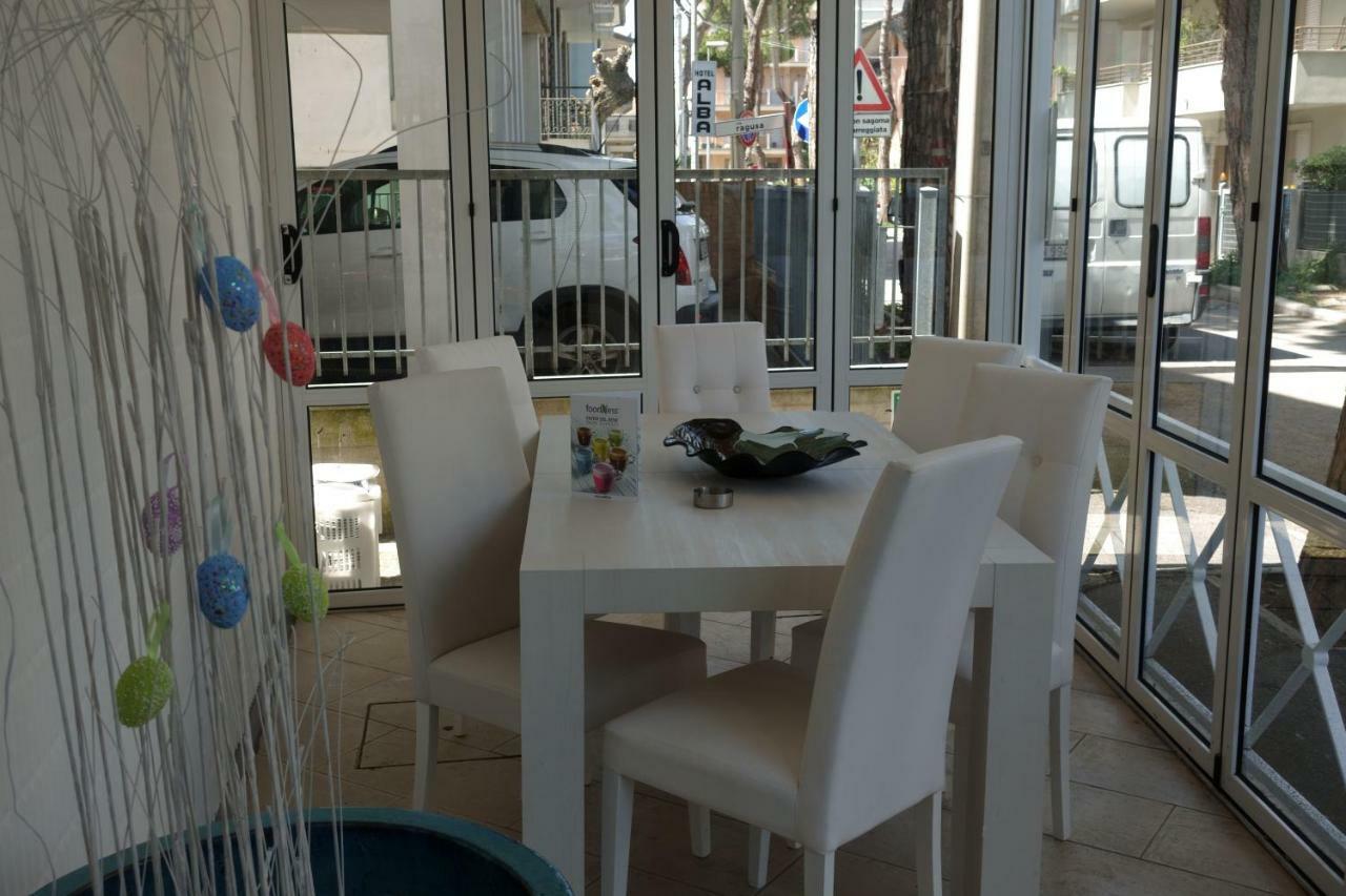Hotel Diamante Cattolica Esterno foto